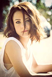 Kathryn Prescott